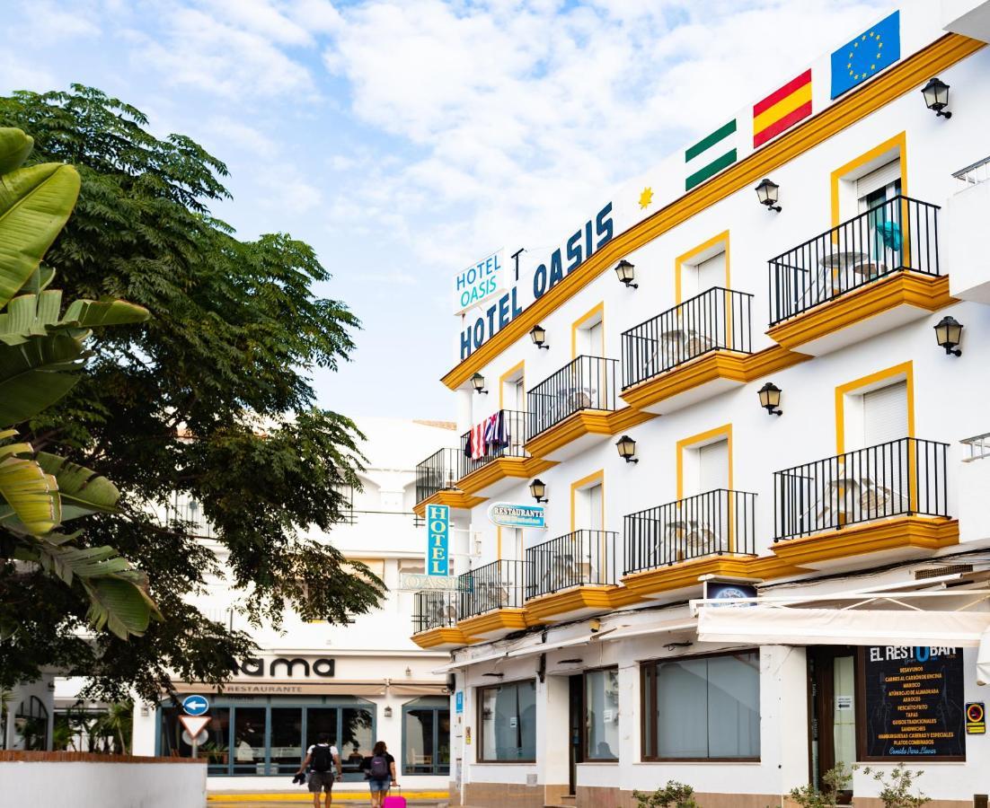 Hotel Oasis Конил-де-ла-Фронтера Екстериор снимка