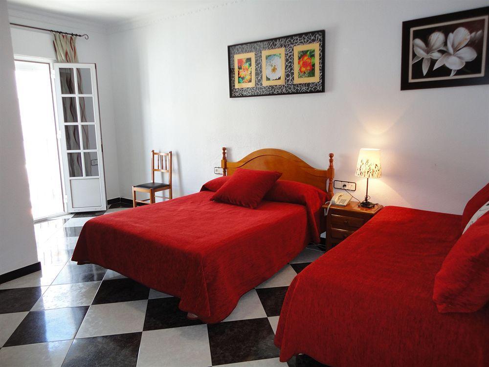 Hotel Oasis Конил-де-ла-Фронтера Екстериор снимка