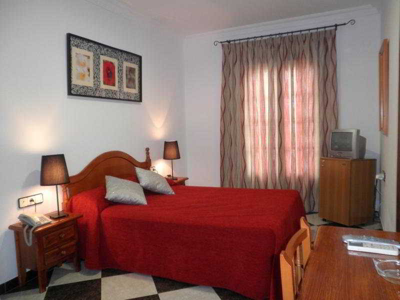 Hotel Oasis Конил-де-ла-Фронтера Екстериор снимка