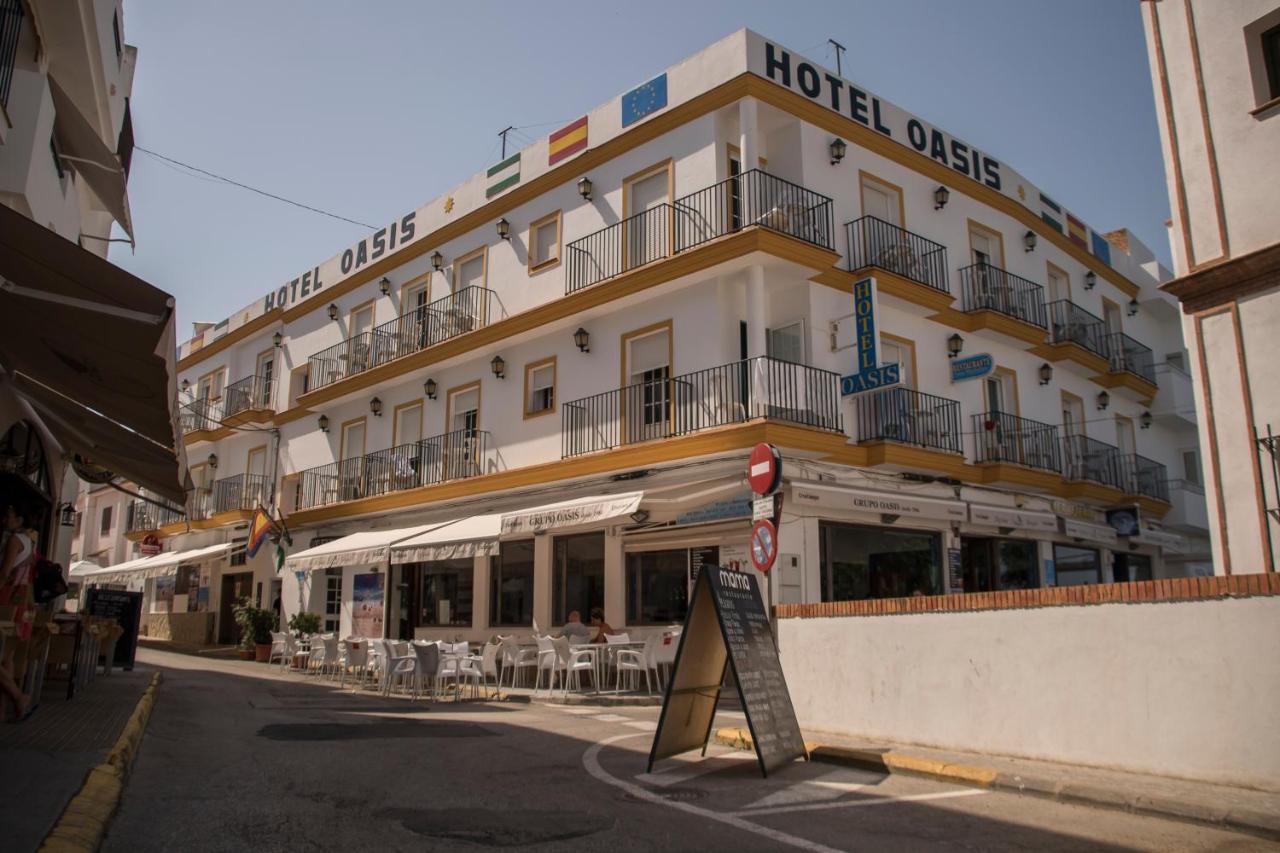 Hotel Oasis Конил-де-ла-Фронтера Екстериор снимка